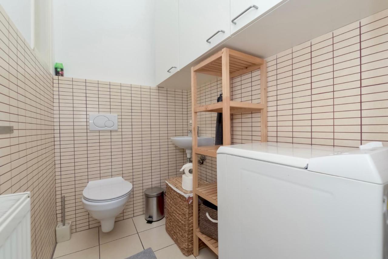 Corvina Apartment Budapest With Free Private Parking Buitenkant foto